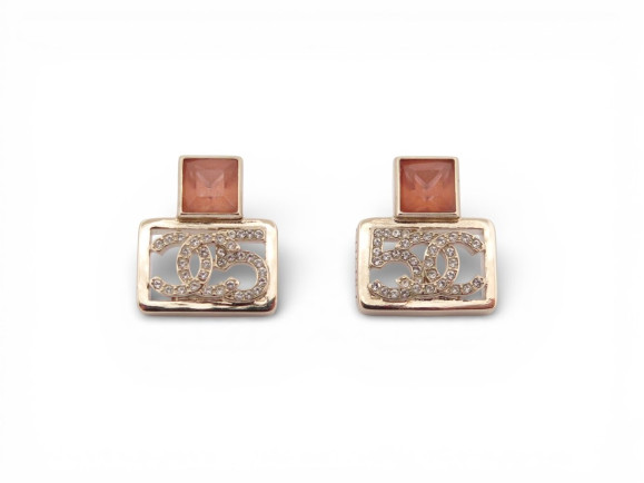  boucles d'oreilles chanel carre logo cc num 5