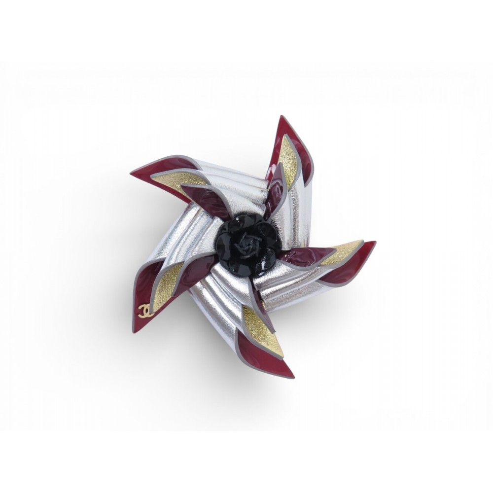 NEUF BROCHE CHANEL ROSE DES VENTS CAMELIA CUIR NEW LEATHER FLOWER BROOCH 790€