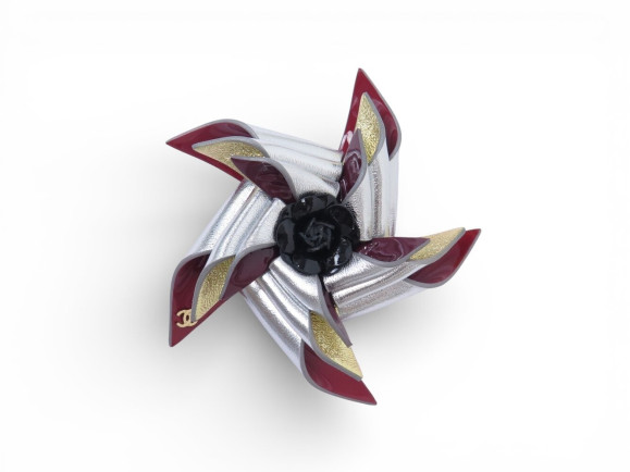 broche chanel rose des vents camelia cuir new