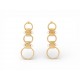 BOUCLES D'OREILLES CHLOE PENDANTES ANNEAUX PERLES EN METAL DORE EARRINGS 450€