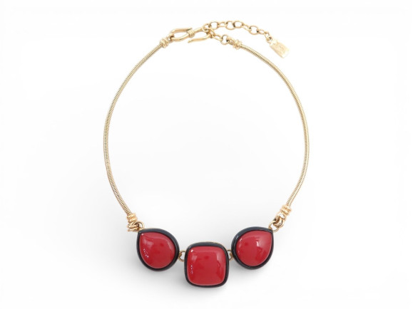 collier saint laurent pierre rouge et email