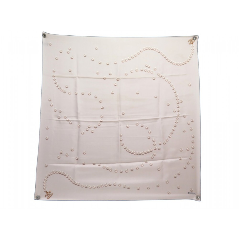 FOULARD EN SOIE CHANEL CARRE 90 CM PERLES &LOGOS CC ECRU + BOITE SILK SCARF 530€
