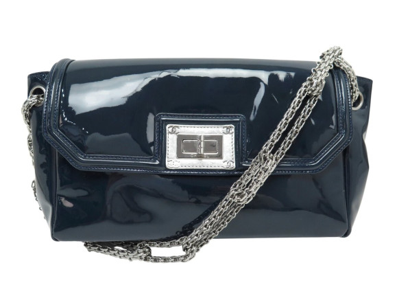 sac a main chanel rabat 2.55 a46823 cuir vernis bleu