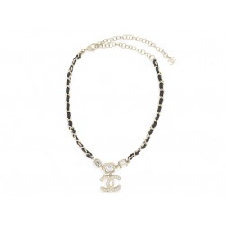 NEUF COLLIER CHANEL RAS DE COU LOGO CC STRASS & CHAINE METAL DORE NECKLACE 1590€