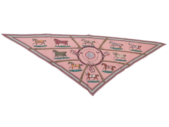foulard hermes triangle couvertures et tenues de jour