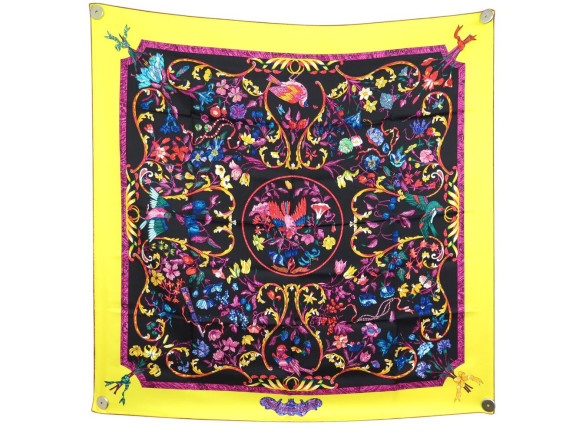 foulard hermes pierres d'orient et d'occident zoe