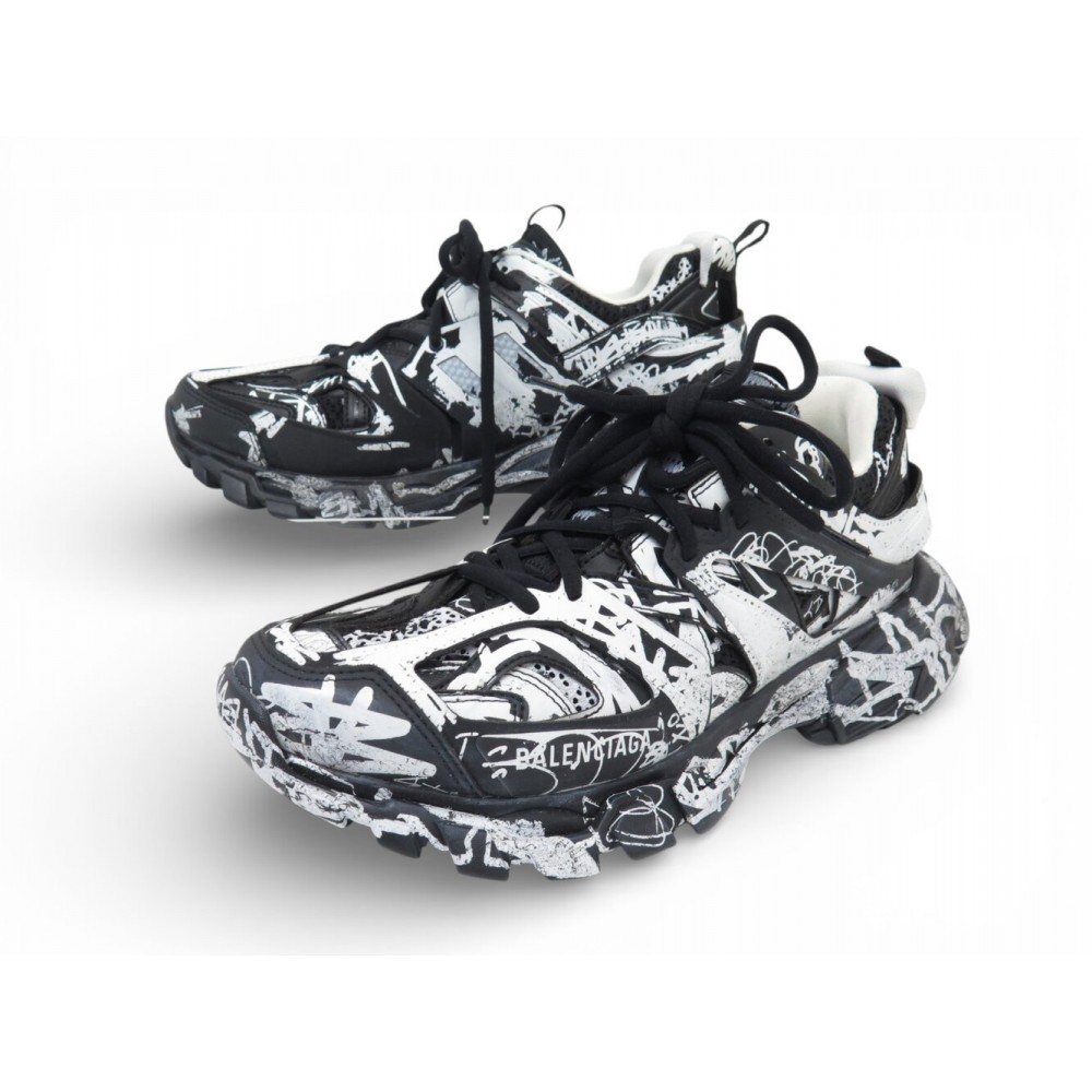 NEUF CHAUSSURES BALENCIAGA TRACK GRAFFITI 542436 40 IT 41 FR SNEAKERS SHOES 950€