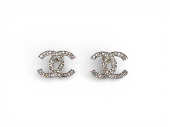 boucles d'oreilles chanel logo cc strass en metal