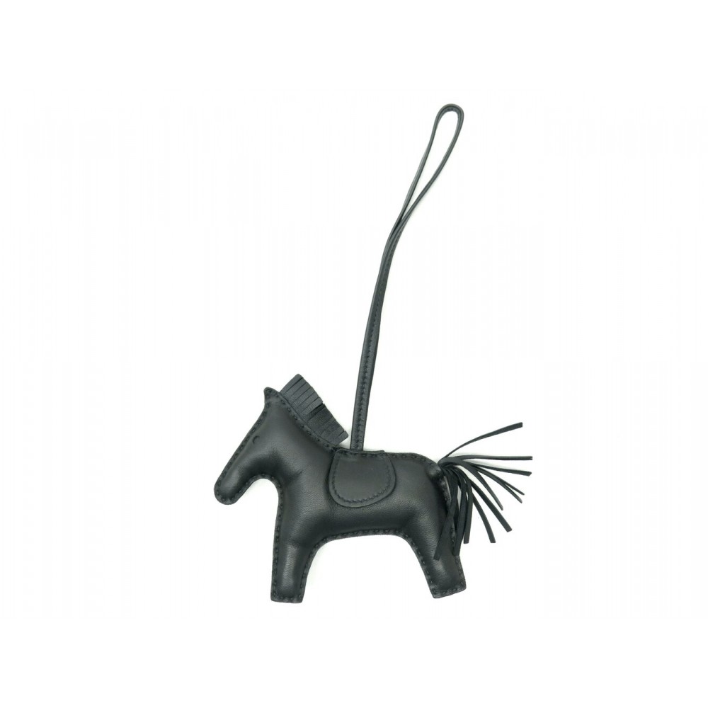 NEUF BIJOU DE SAC HERMES GRIGRI CHEVAL RODEO MM EN CUIR VERT + BOITE CHARM 620€