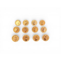 VINTAGE LOT DE 12 BOUTONS CHANEL PORTRAIT COCO CHANEL EN METAL DORE BUTTONS
