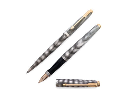   2 stylos parker sonnet cisele 75 plume