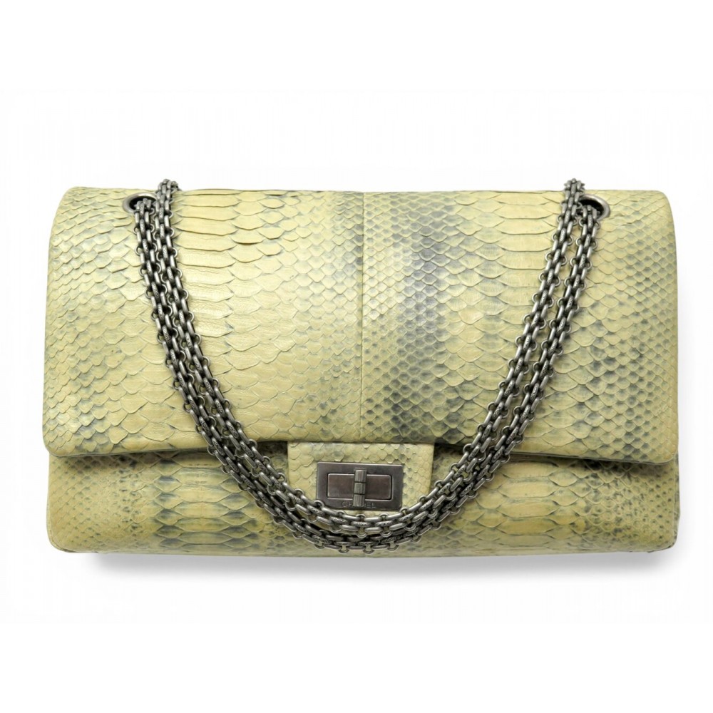 SAC A MAIN CHANEL 2.55 GRAND JUMBO FERMOIR MADEMOISELLE PYTHON BANDOULIERE BAG