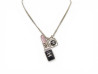  collier chanel pendentifs logo cc rouge a levre