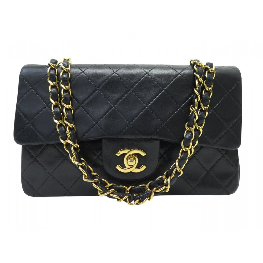 VINTAGE SAC A MAIN CHANEL TIMELESS CLASSIQUE PM A01113 CUIR BANDOULIERE 10100€