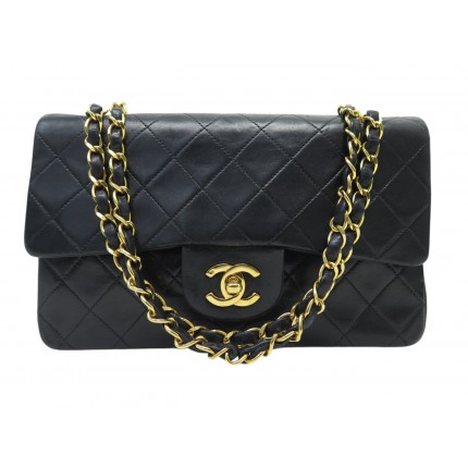 VINTAGE SAC A MAIN CHANEL TIMELESS CLASSIQUE PM A01113 CUIR BANDOULIERE 10100€