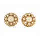 VINTAGE BOUCLES D'OREILLES CHANEL PERLES & METAL DORE AJOURE CIRCA 1960 EARRINGS