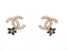  boucles d'oreilles chanel logos cc metal dore