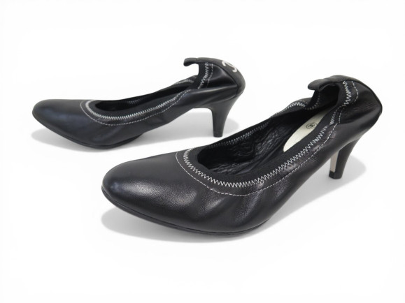 chaussures chanel ballerines souple a talons logo cc