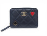  porte monnaie chanel pique et coeur en cuir bleu