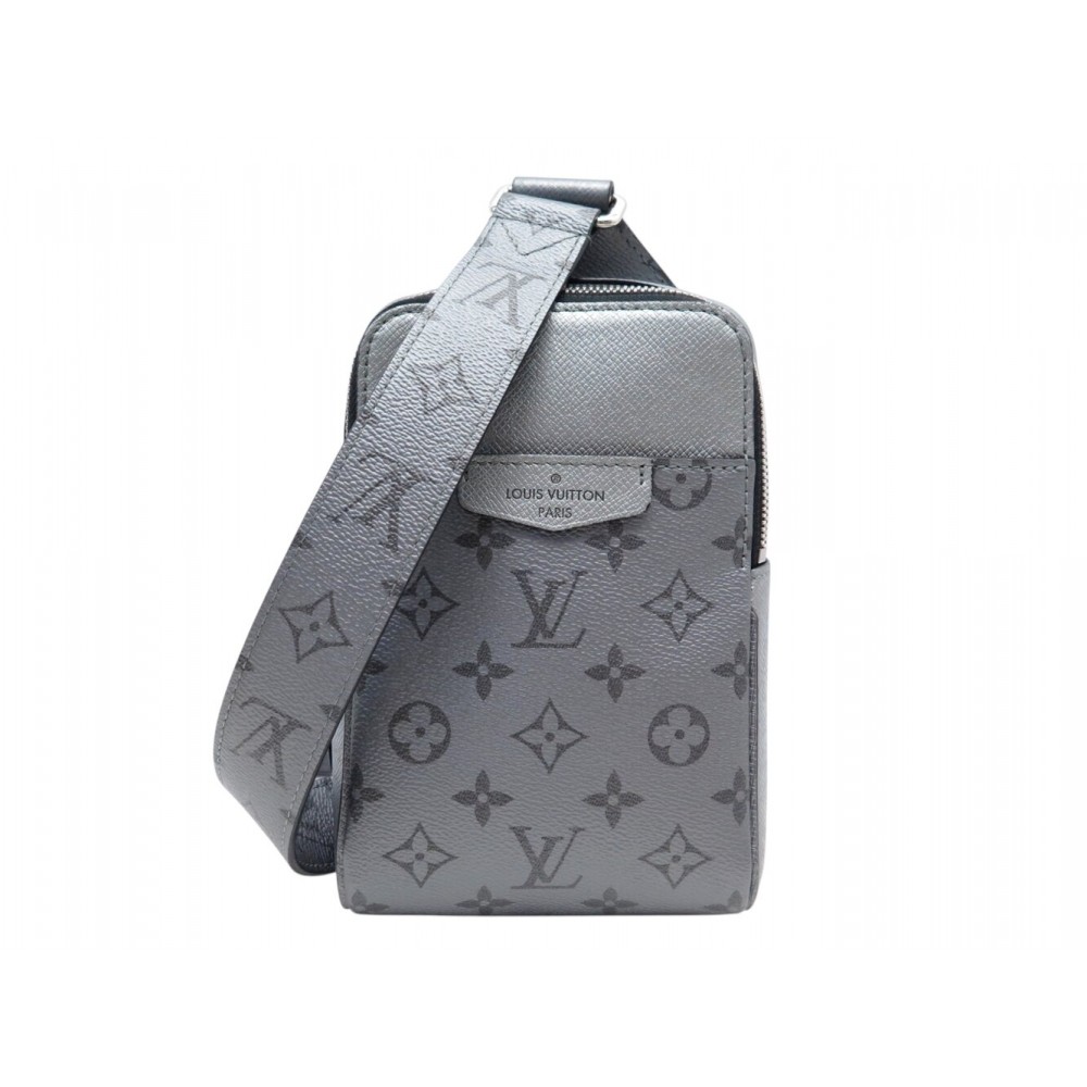 NEUF SAC SACOCHE LOUIS VUITTON OUTDOOR TAIGARAMA M30833 BANDOULIERE BAG 2100€