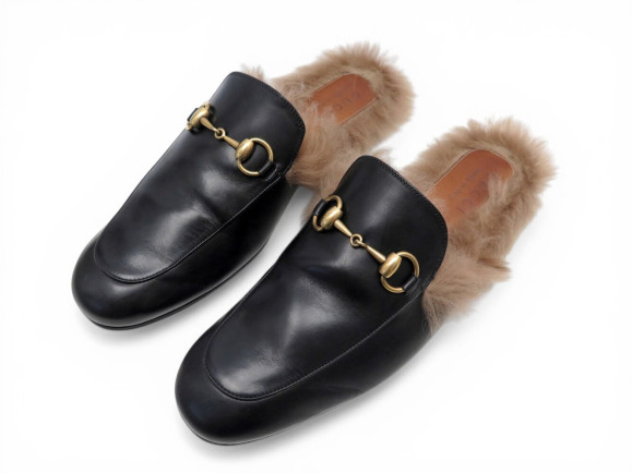 CHAUSSURES GUCCI MULES PRINCETOWN 6.5 41 FR CUIR FOURRURE SANDALES SLIPPERS 890€