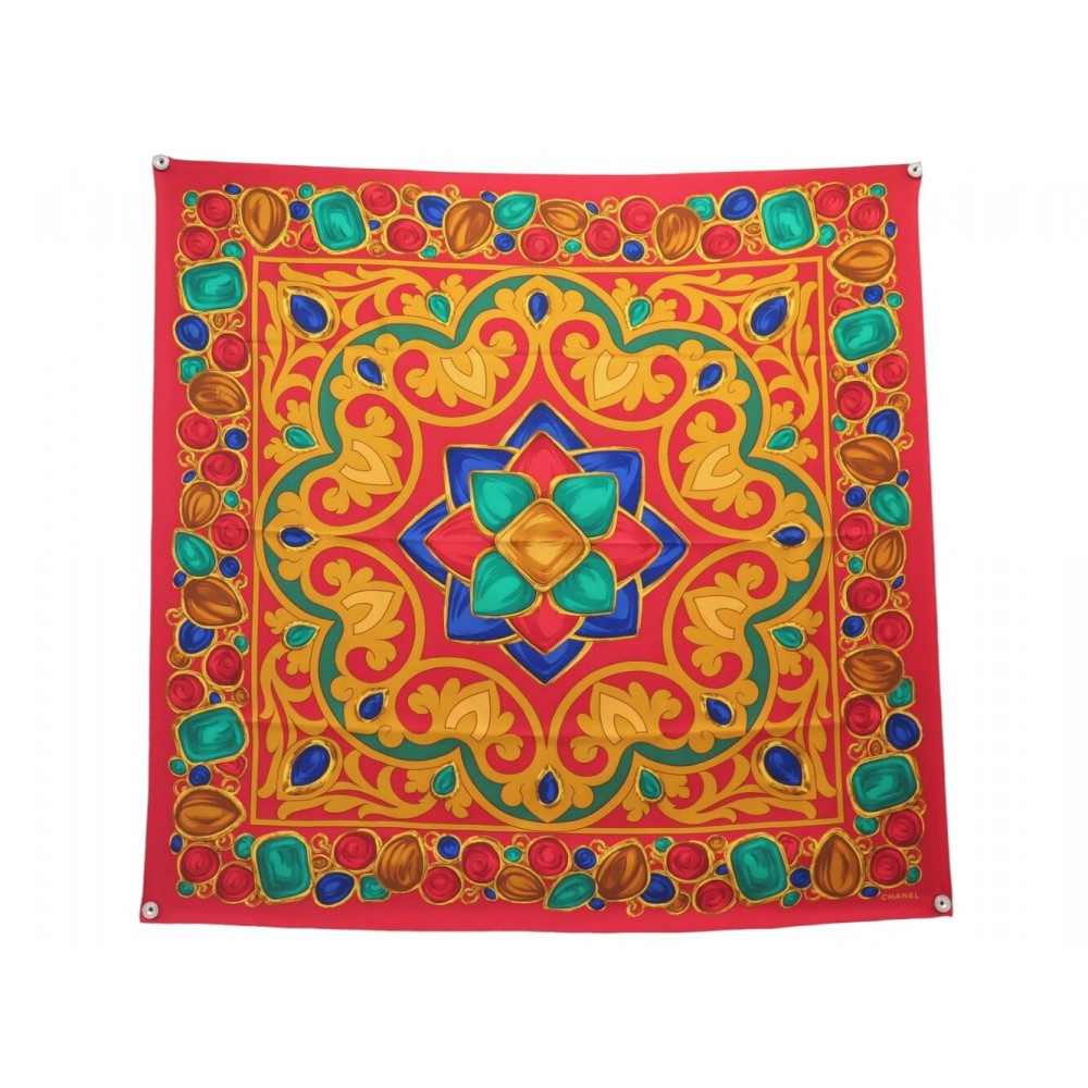 VINTAGE FOULARD CHANEL BIJOUX GRIPOIX CARRE 90 EN SOIE ROUGE RED SILK SCARF 630€