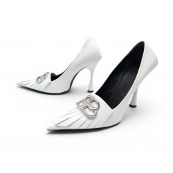 CHAUSSURES BALENCIAGA ESCARPINS KNIFE BB FRANGE 591029 39 CUIR BLANC SHOES 915€