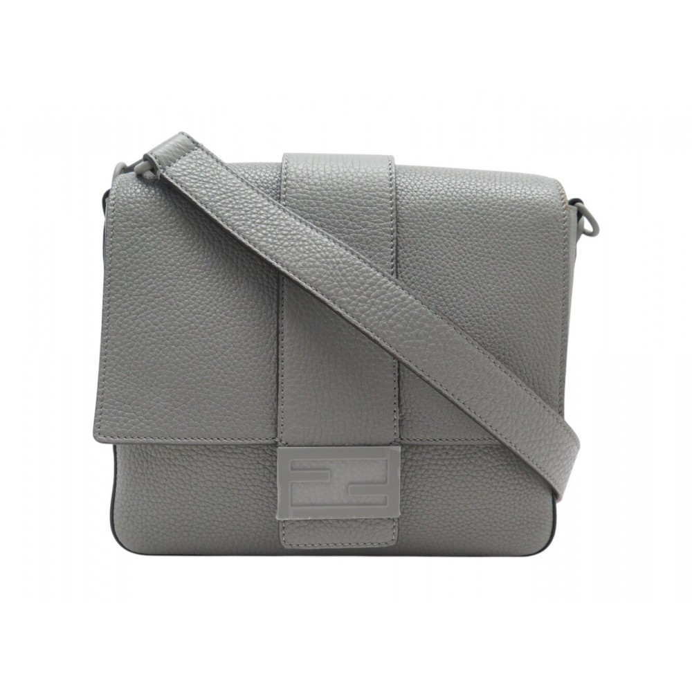 NEUF SAC A MAIN FENDI BAGUETTE 7VA537 CUIR GRAINE GRIS BANDOULIERE HANDBAG 2200E