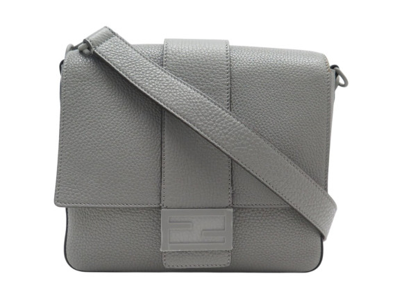  sac a main fendi baguette 7va537 cuir graine gris