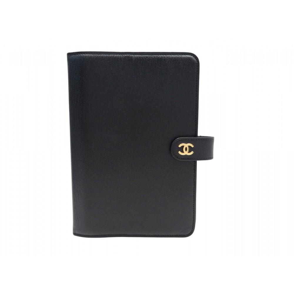 NEUF COUVERTURE D'AGENDA CHANEL LOGO CC EN CUIR GRAINE NOIR DIARY COVER 950€