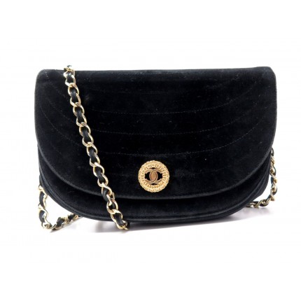 VINTAGE SAC A MAIN CHANEL DEMI LUNE VELOURS NOIR LOGO CC BANDOULIERE BAG 5500€
