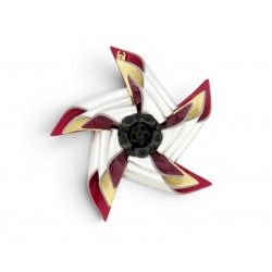 NEUF BROCHE CHANEL MOULIN A VENT CAMELIA CUIR PINWHEEL FLOWER BROOCH NEW 790€