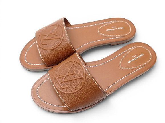 chaussures louis vuitton mules plates lock it 37