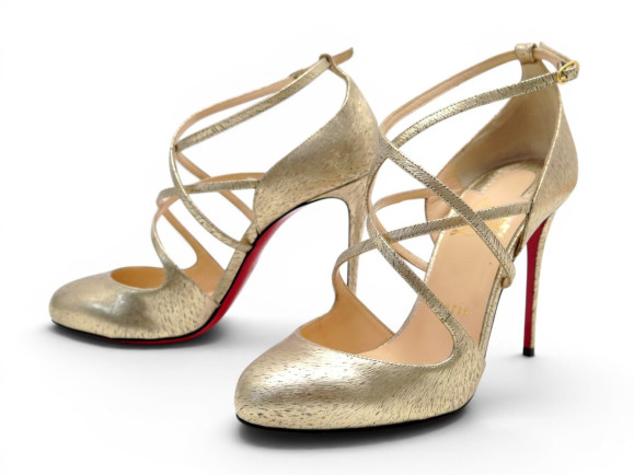 chaussures christian louboutin holly 36.5