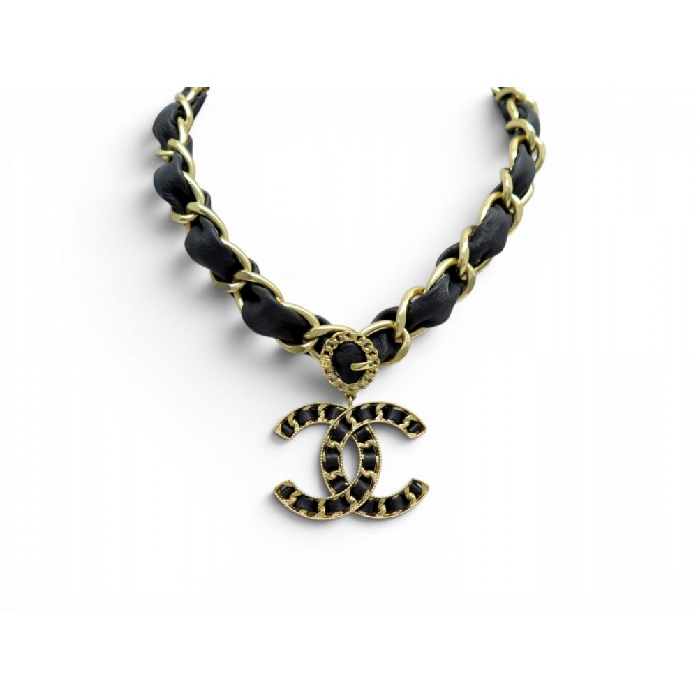 NEUF COLLIER CHANEL CHOKER LOGO CC CHAINE ENTRELACEE DORE ET CUIR NECKLACE 1390€