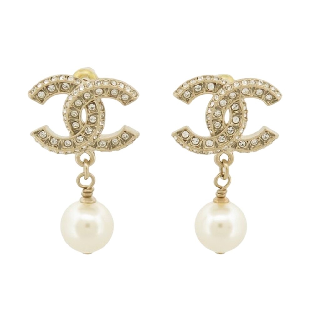 NEUF BOUCLES D'OREILLES CHANEL LOGO CC STRASS & PERLES PENDANTES EARRINGS 790€