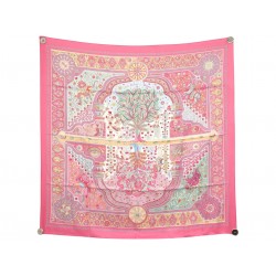 FOULARD HERMES AUX PORTES DU PALAIS CHRISTINE HENRY SOIE ROSE CARRE SCARF 580€