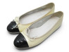 chaussures chanel ballerines logo cc g02819 39 en cuir