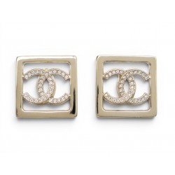 NEUF BOUCLES D'OREILLES CHANEL PENDANTES LOGO CC CARRE STRASS NEW EARRINGS 1090€