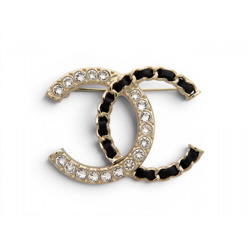 NEUF BROCHE CHANEL LOGO CC STRASS CUIR CHAINE ENTRELACEE METAL DORE BROOCH 820€