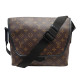 NEUF SACOCHE LOUIS VUITTON MAGNETIC MESSENGER TOILE MONOGRAM MACASSAR BAG 1800€