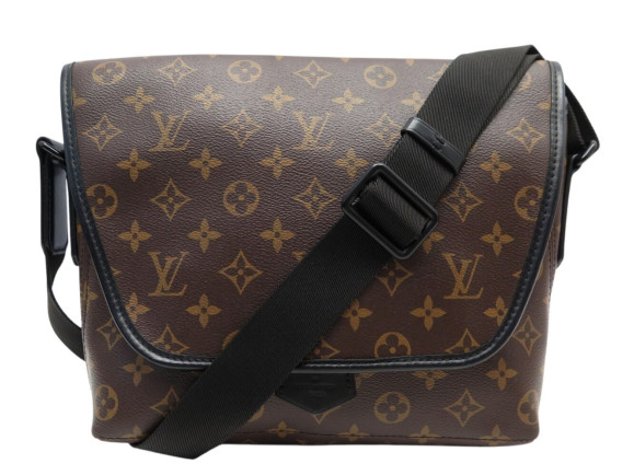 NEUF SACOCHE LOUIS VUITTON MAGNETIC MESSENGER TOILE MONOGRAM MACASSAR BAG 1800€