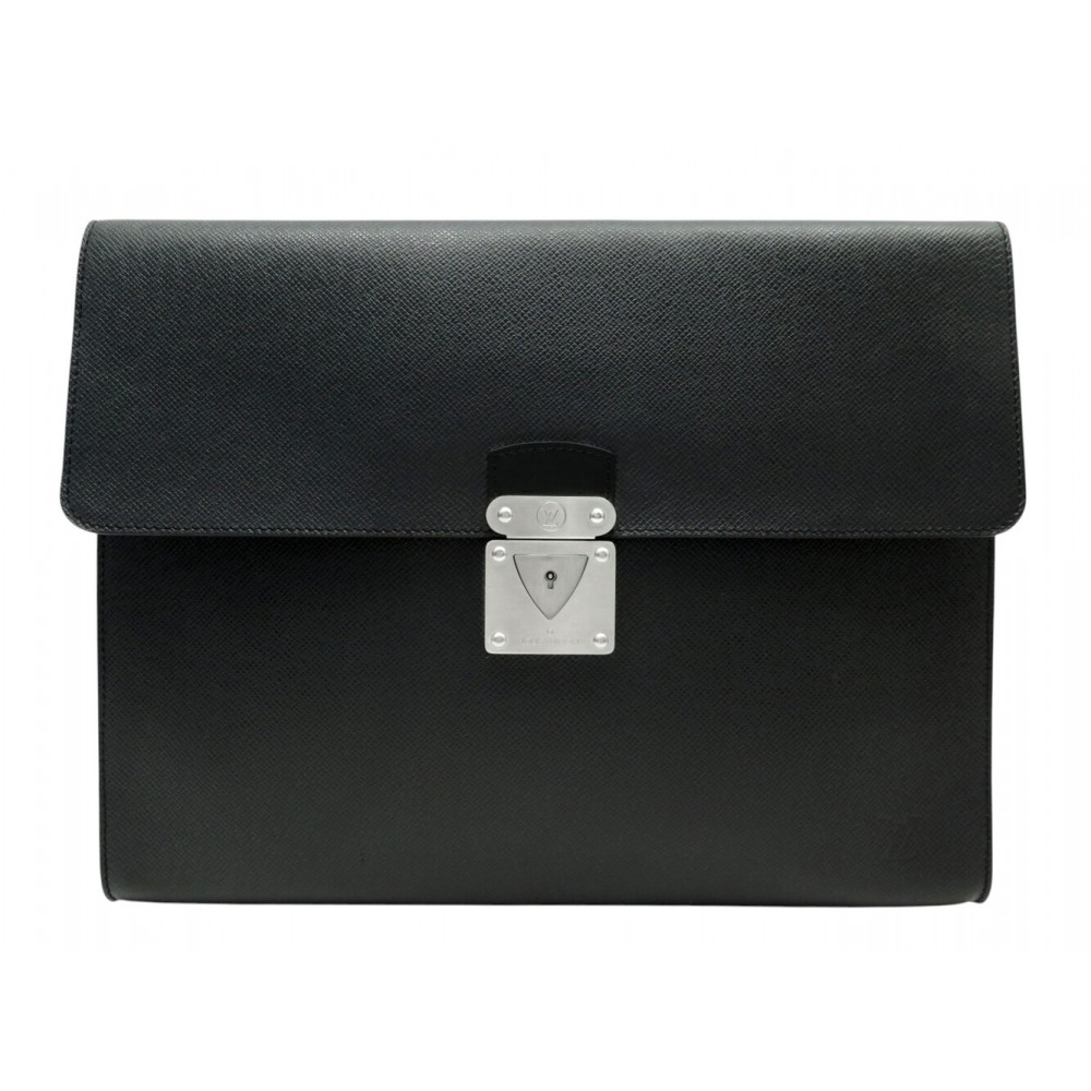 NEUF POCHETTE A MAIN LOUIS VUITTON MINUTO CUIR TAIGA M31062 PORTE DOCUMENT 1690€