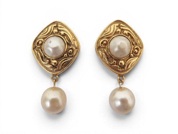 boucles d'oreilles chanel 1990 baroques