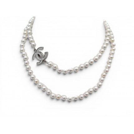 NEUF COLLIER CHANEL LOGO CC PERLES &STRASS 82 89 CM METAL ARGENTE NECKLACE 1290€
