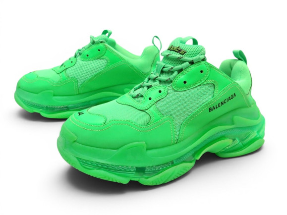  chaussures balenciaga triple s 541624 10 44 vert