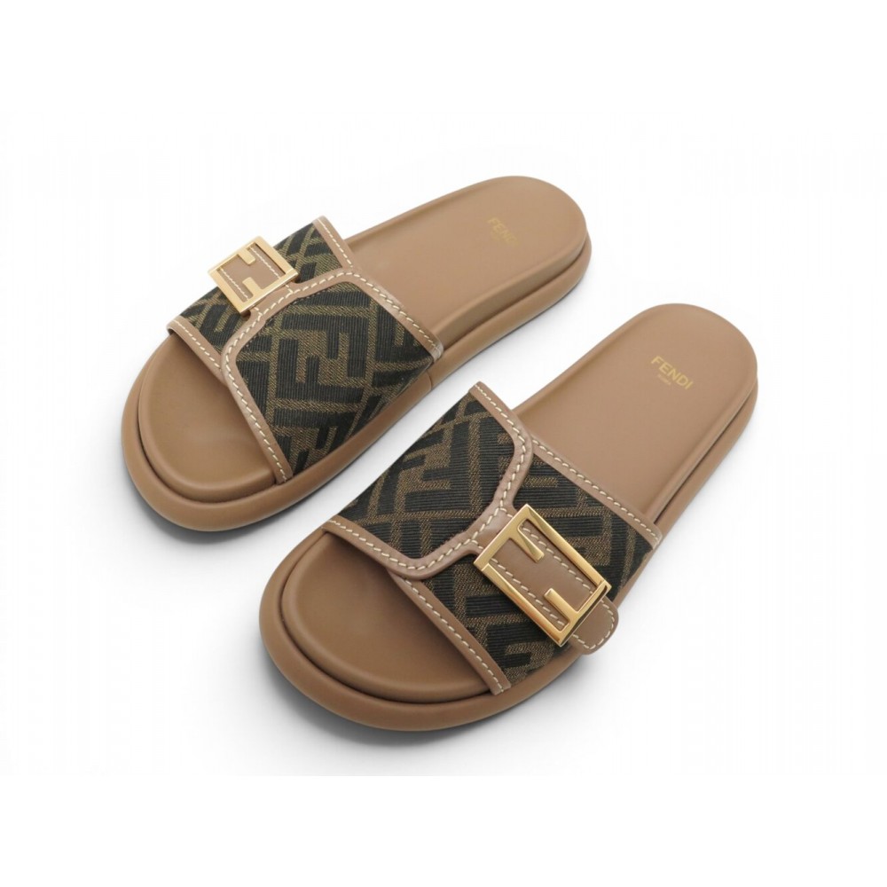 NEUF SANDALES FENDI SLIDE 8X8404 38 TOILE JACQUARD ZUCCA CUIR VITELLO SHOES 820€