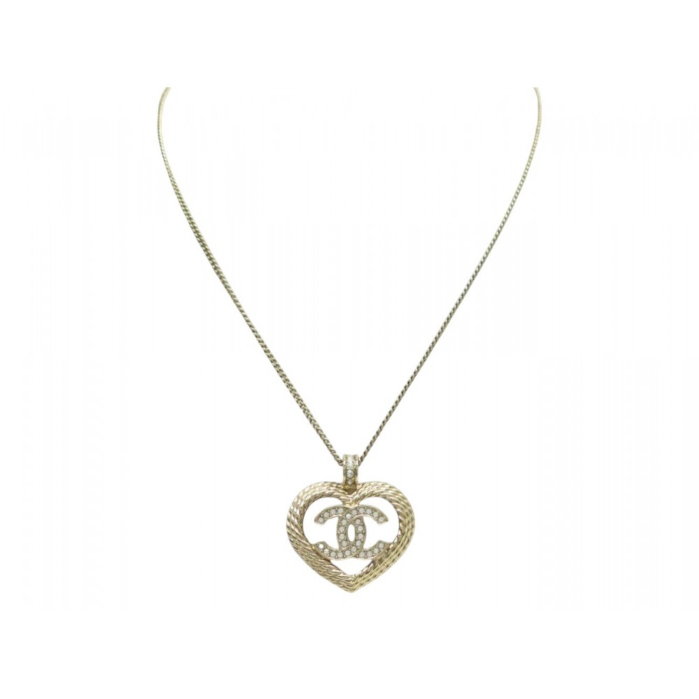 NEUF COLLIER CHANEL PENDENTIF COEUR ABC964 LOGO CC STRASS DORE NECKLACE 1210€