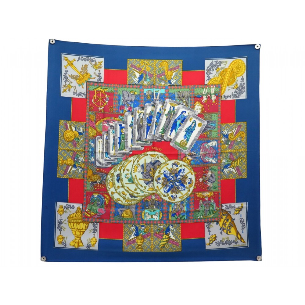 VINTAGE FOULARD HERMES LE TARROT ANNIE FAIVRE CARRE 90 EN SOIE BLEUE SCARF 580€