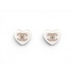 NEUF BOUCLES D'OREILLES CHANEL COEUR LOGO CC STRASS EN METAL DORE EARRINGS 850€